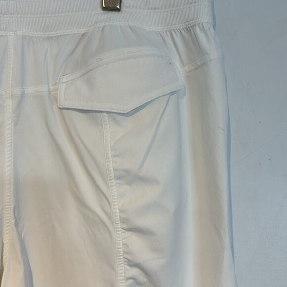 Lululemon Dance Studio Relaxed-FitMid-Rise Cargo Jogger white colour size XL - Picture 8 of 10